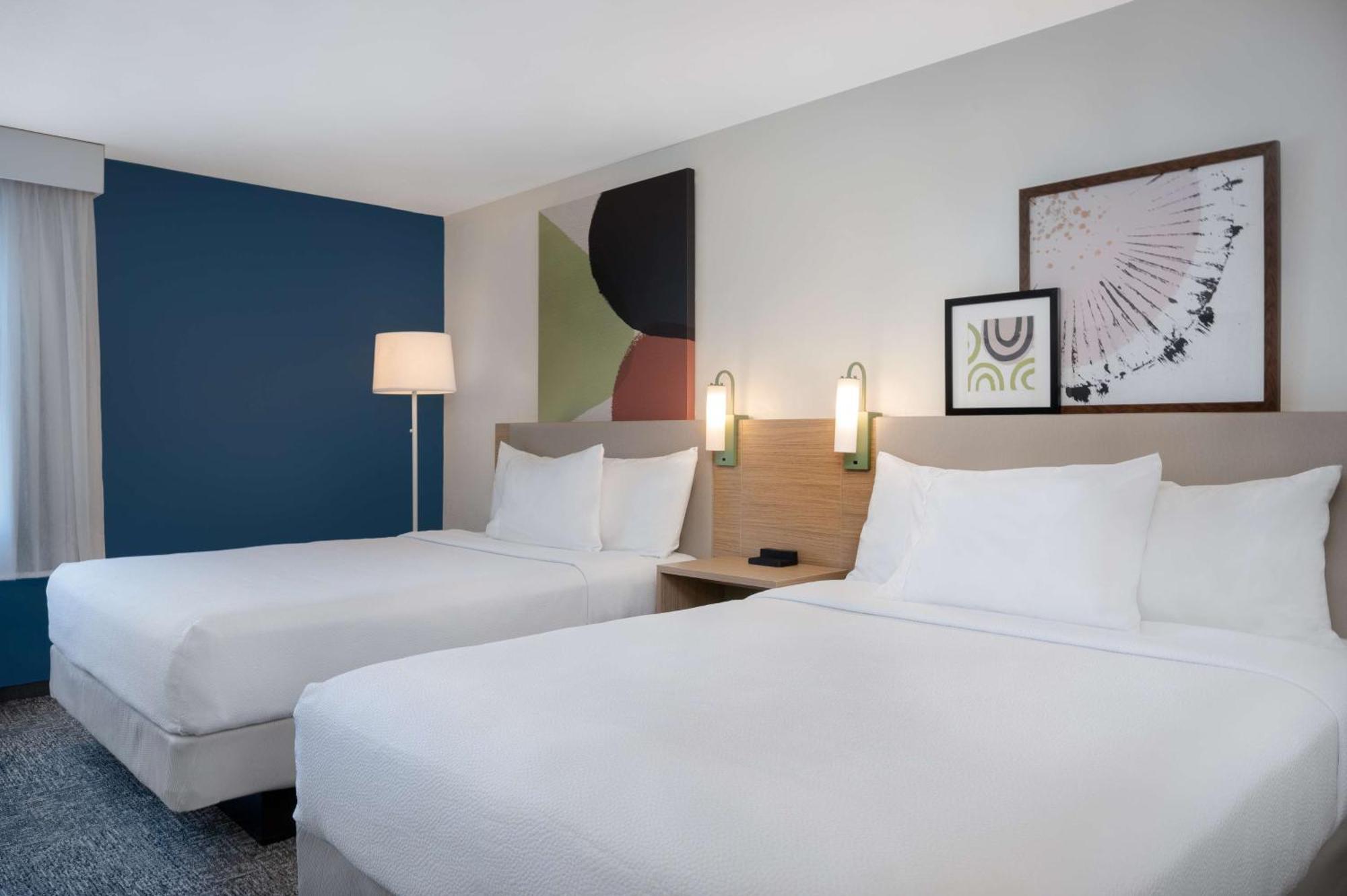 Spark By Hilton Savannah Midtown Exterior photo