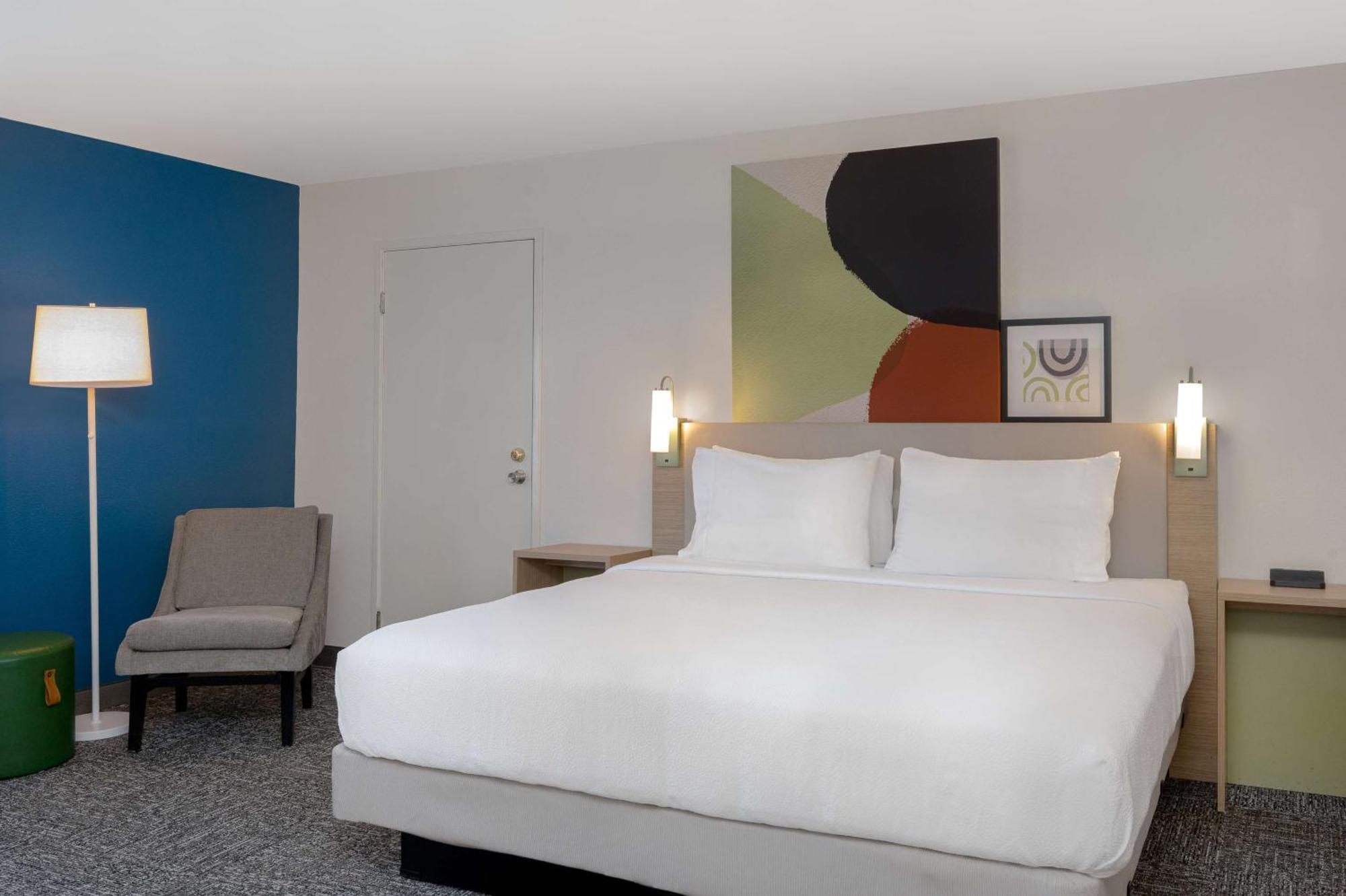 Spark By Hilton Savannah Midtown Exterior photo