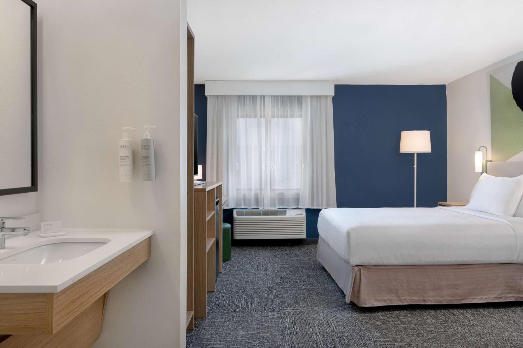 Spark By Hilton Savannah Midtown Exterior photo