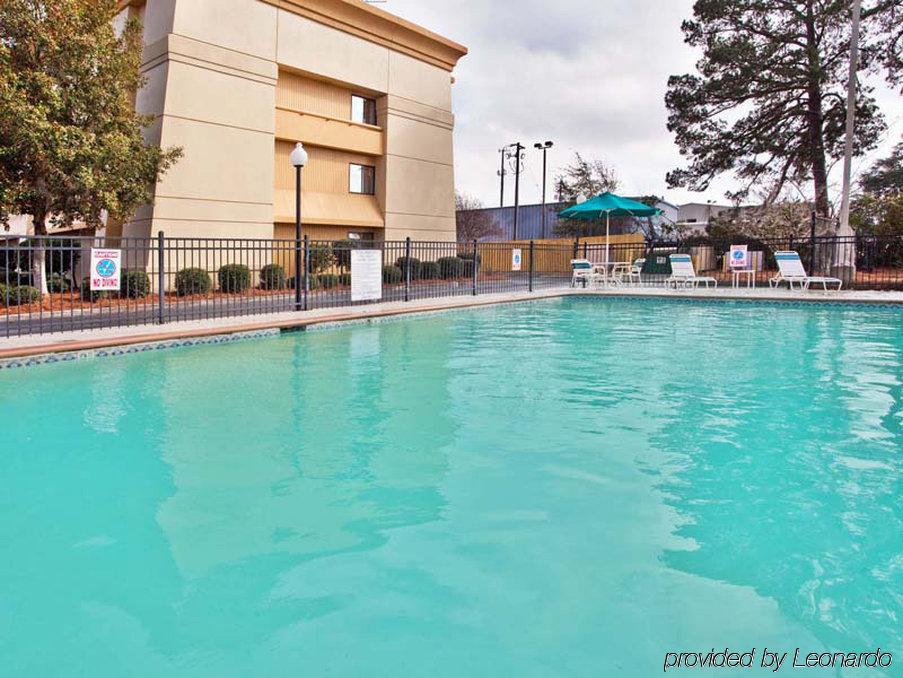 Spark By Hilton Savannah Midtown Exterior photo